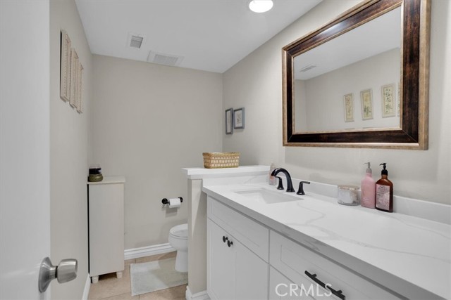 MLS #OC25151351 image #16