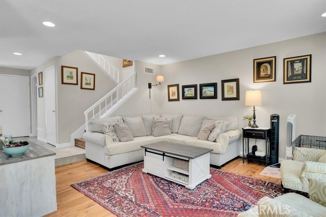 MLS #OC25151351 image #19