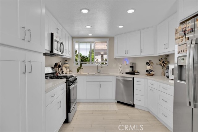 MLS #OC25151351 image #22