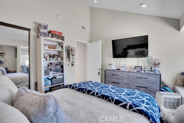 MLS #OC25151351 image #33