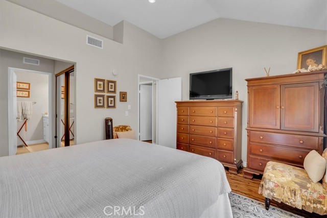 MLS #OC25151351 image #39