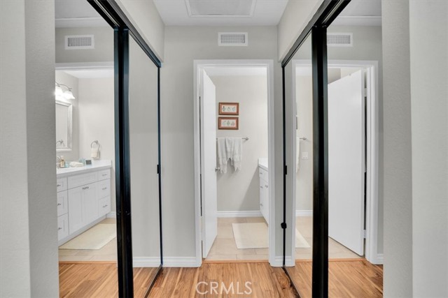 MLS #OC25151351 image #43