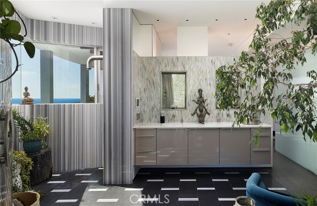 MLS #OC25151450 image #32