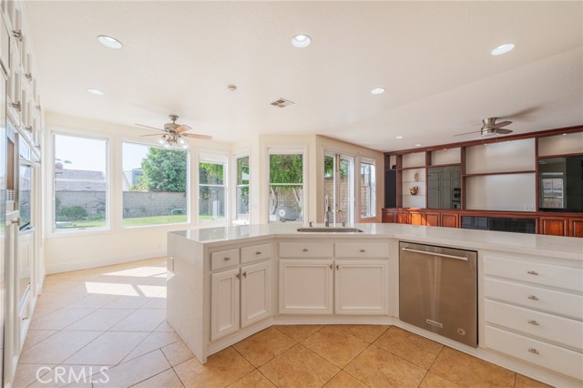 MLS #OC25152359 image #12