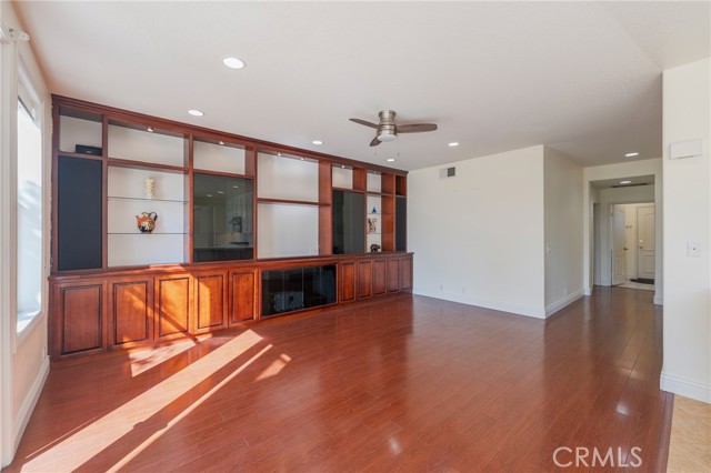 MLS #OC25152359 image #17