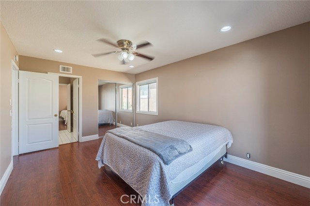 MLS #OC25152359 image #33