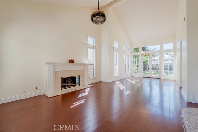 MLS #OC25152359 image #4