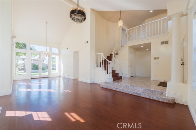 MLS #OC25152359 image #5