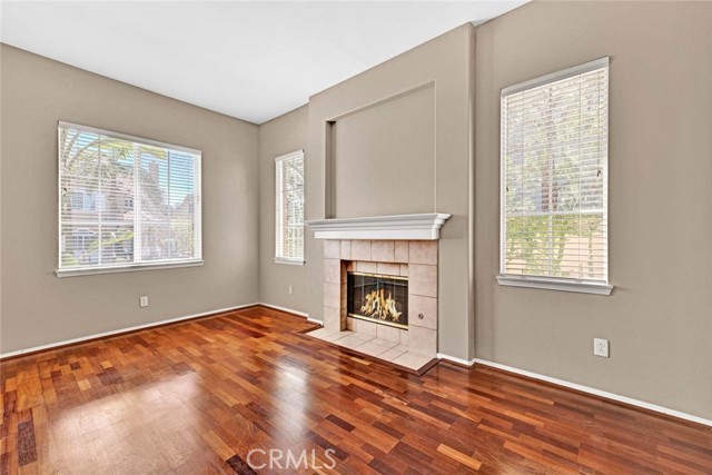 MLS #OC25152461 image #3