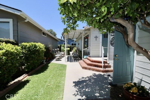 MLS #OC25152584 image #5