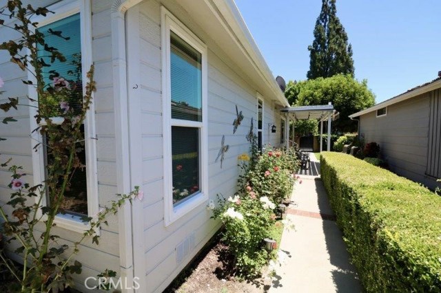 MLS #OC25152584 image #9