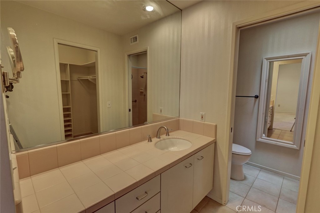 MLS #OC25152833 image #18