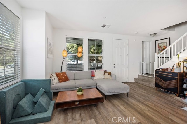 MLS #OC25153000 image #5