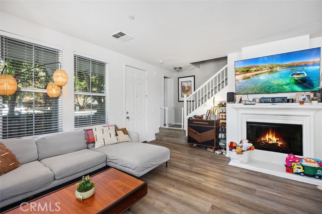 MLS #OC25153000 image #6