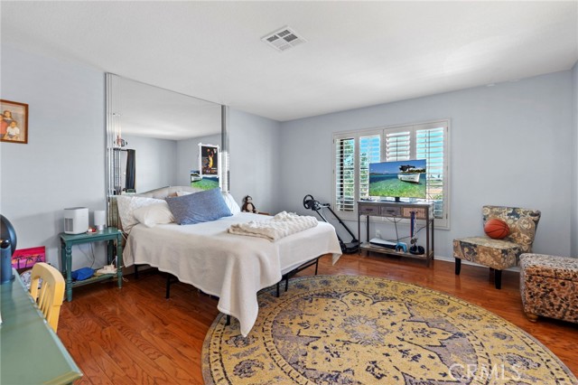 MLS #OC25153052 image #16