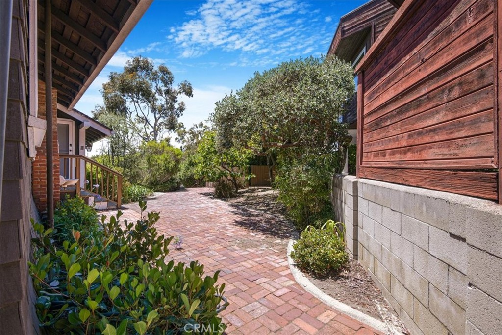 MLS #OC25153064 image #46