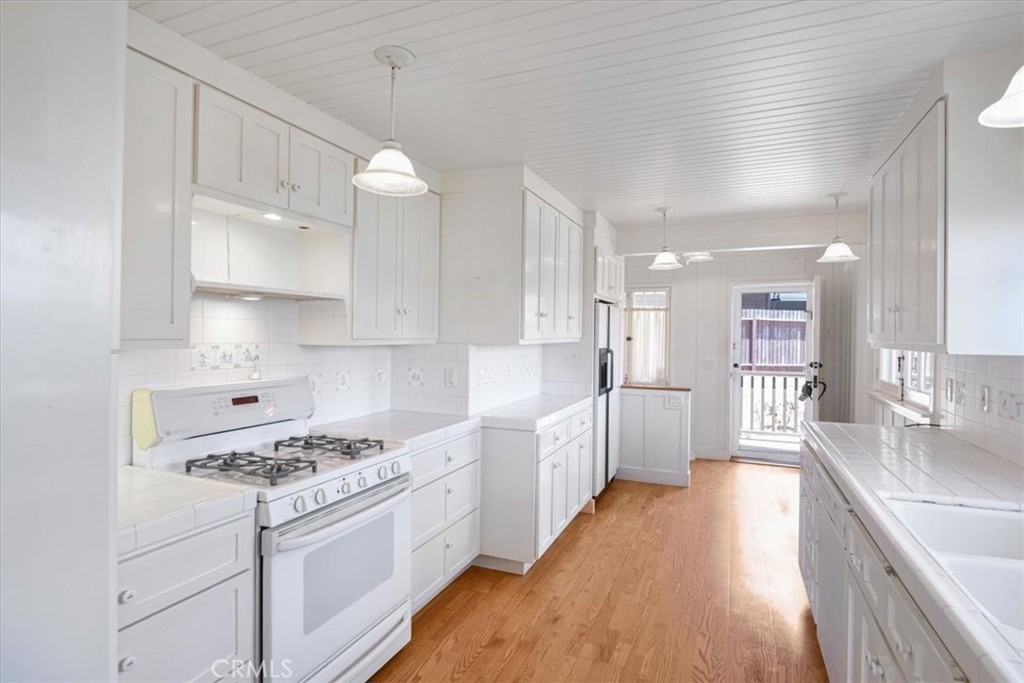 MLS #OC25153064 image #6