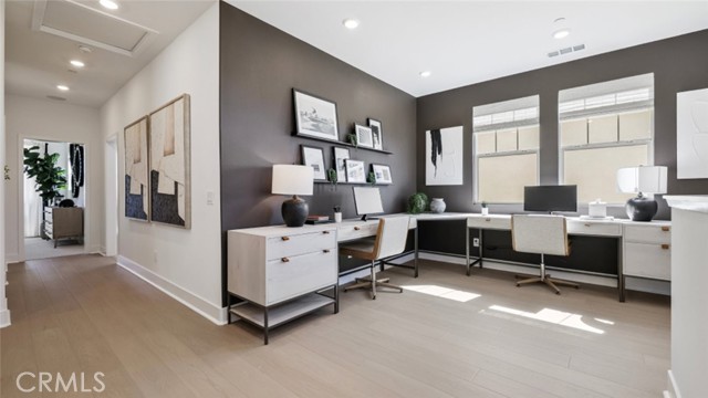 MLS #OC25153077 image #23