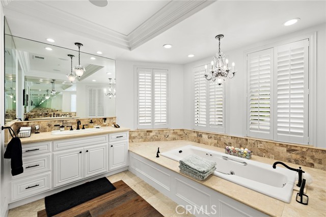 MLS #OC25153093 image #17