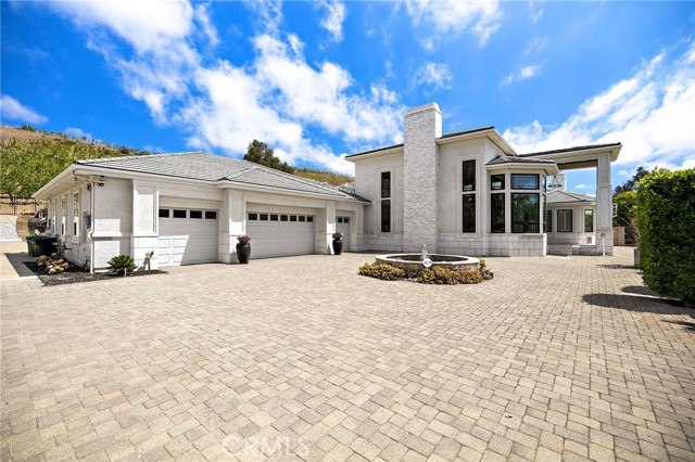 MLS #OC25153093 image #2