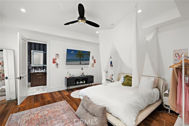 MLS #OC25153093 image #22