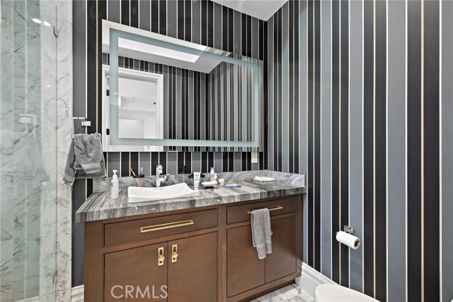 MLS #OC25153093 image #23