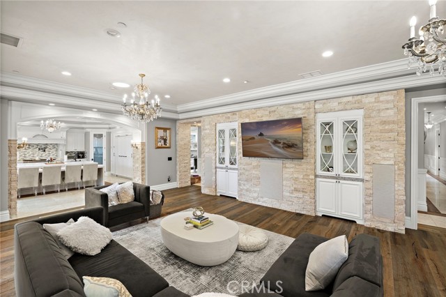 MLS #OC25153093 image #37