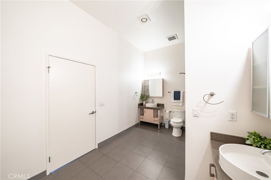 MLS #OC25153148 image #14