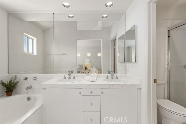 MLS #OC25153357 image #18