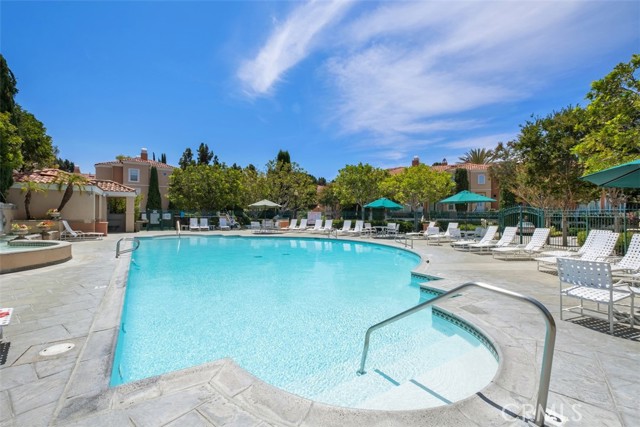 MLS #OC25153357 image #32