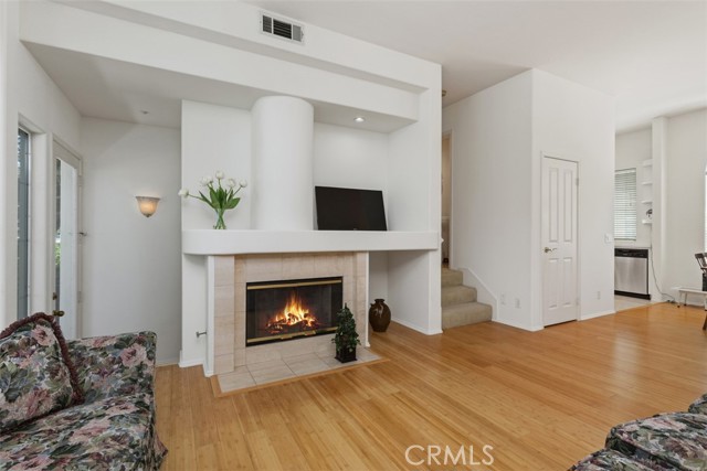 MLS #OC25153357 image #7