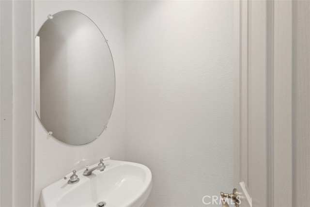 MLS #OC25153357 image #9