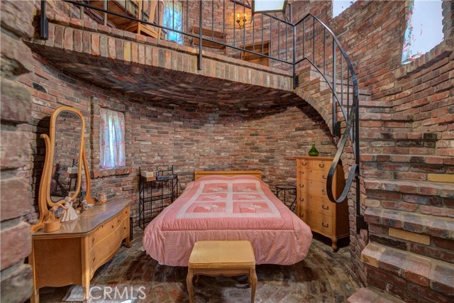 MLS #OC25153371 image #30