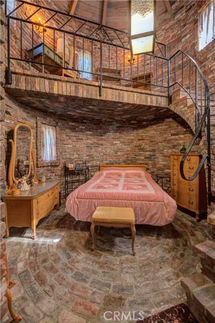 MLS #OC25153371 image #31