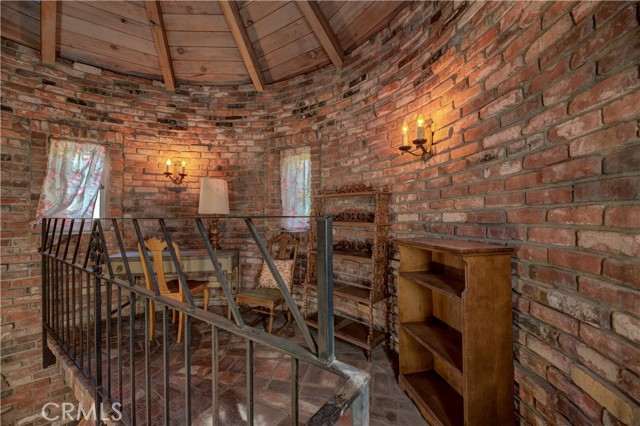 MLS #OC25153371 image #33