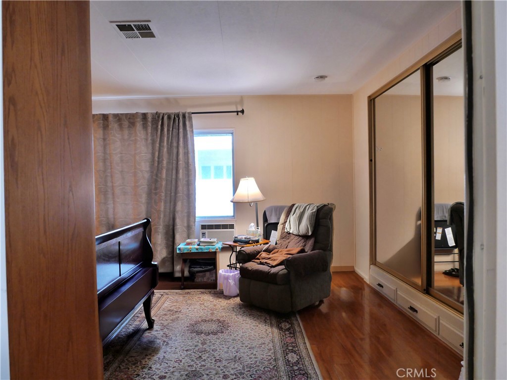 MLS #OC25153382 image #12