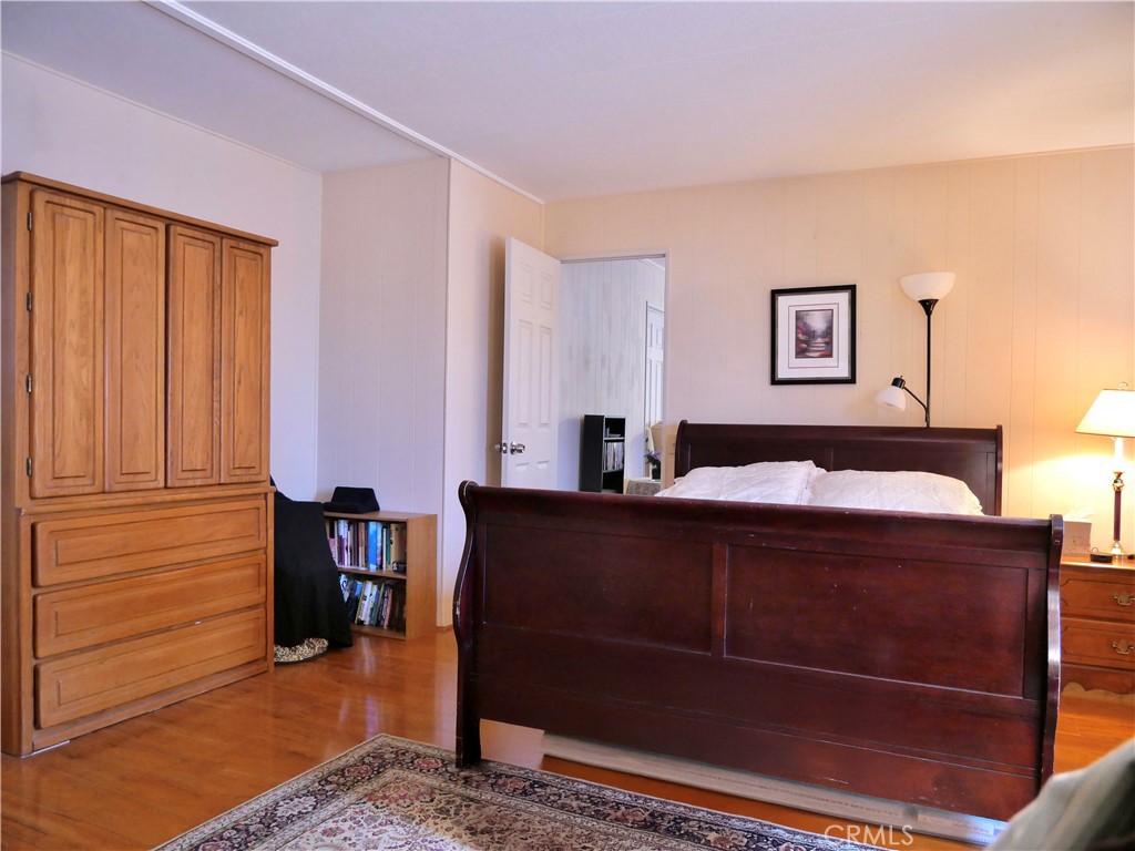 MLS #OC25153382 image #13