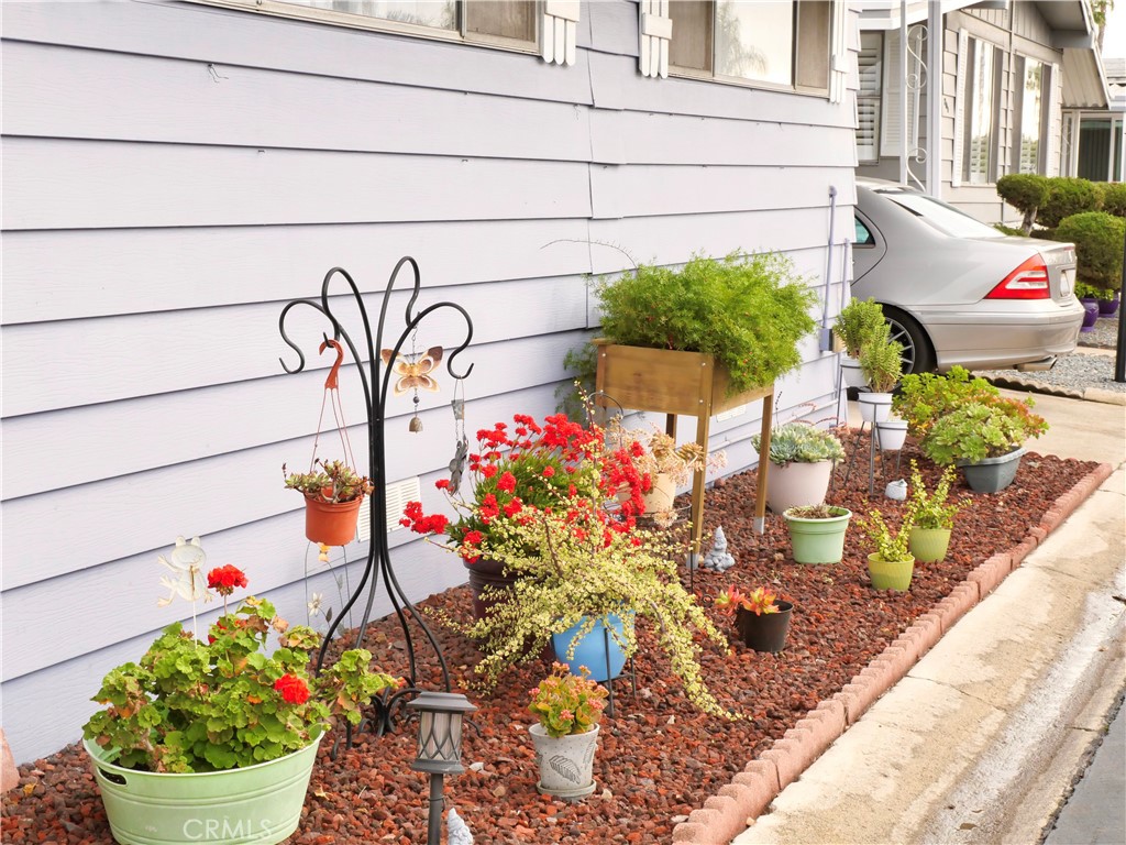 MLS #OC25153382 image #18