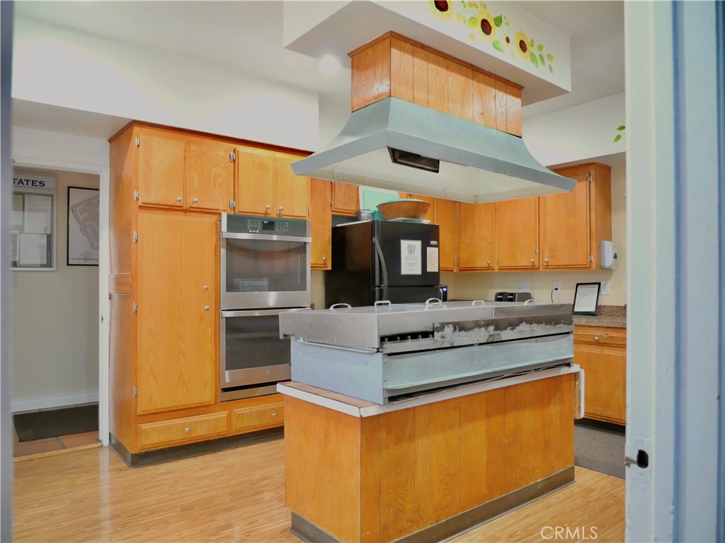 MLS #OC25153382 image #35