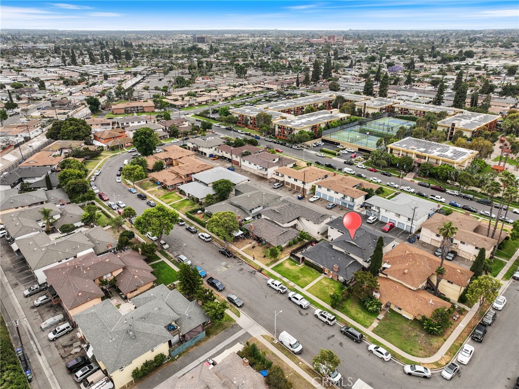 MLS #OC25153831 image #10