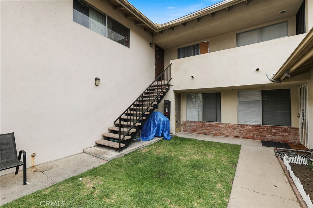 MLS #OC25153831 image #2