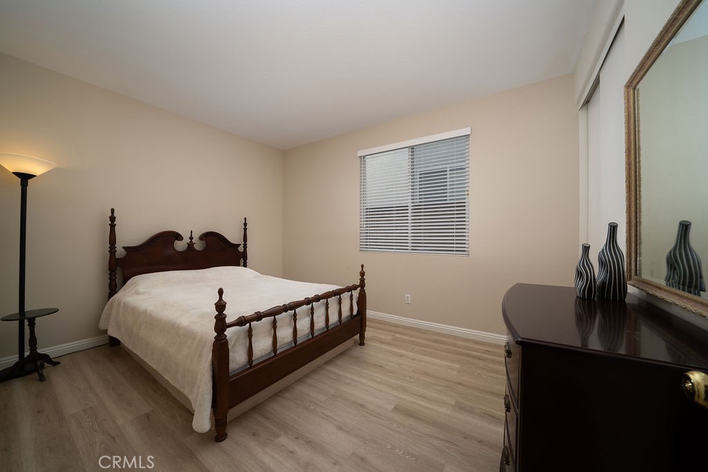 MLS #OC25153858 image #13