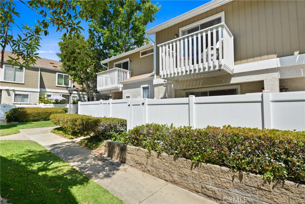 MLS #OC25154264 image #14