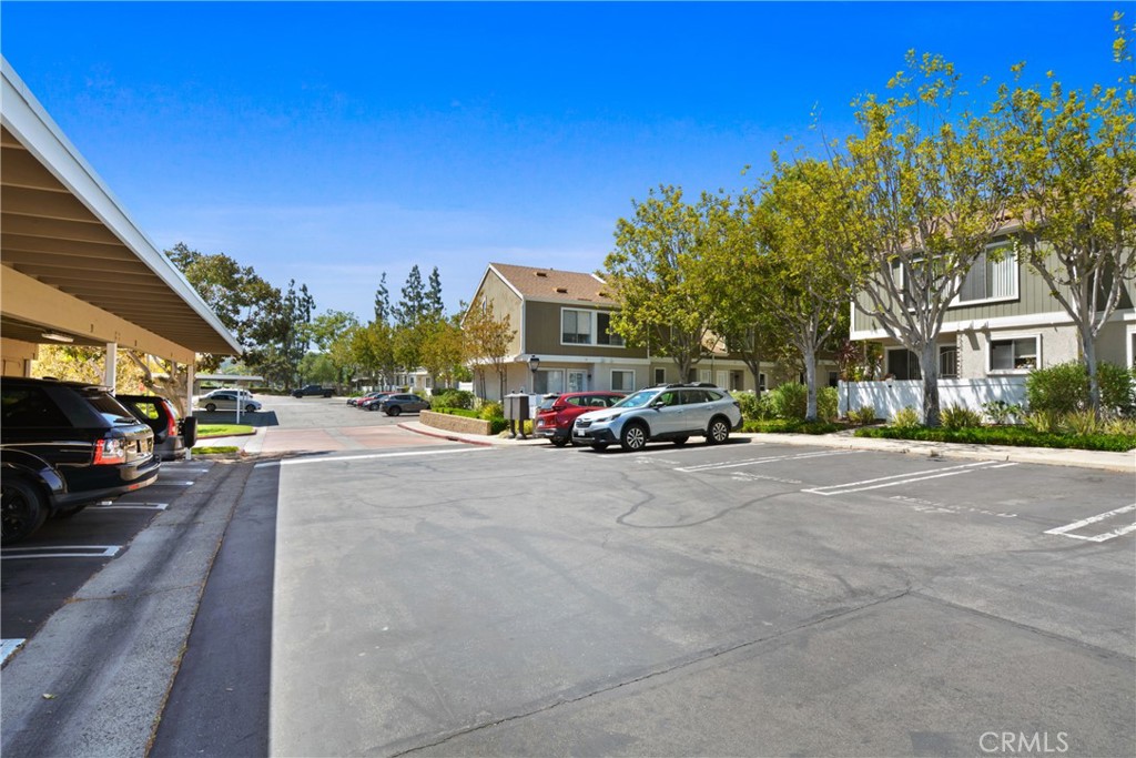 MLS #OC25154264 image #16