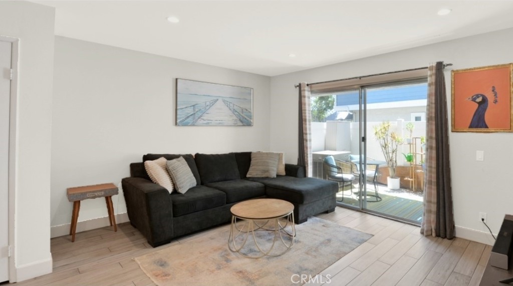 MLS #OC25154264 image #2