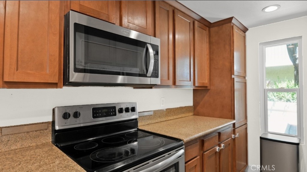 MLS #OC25154264 image #4