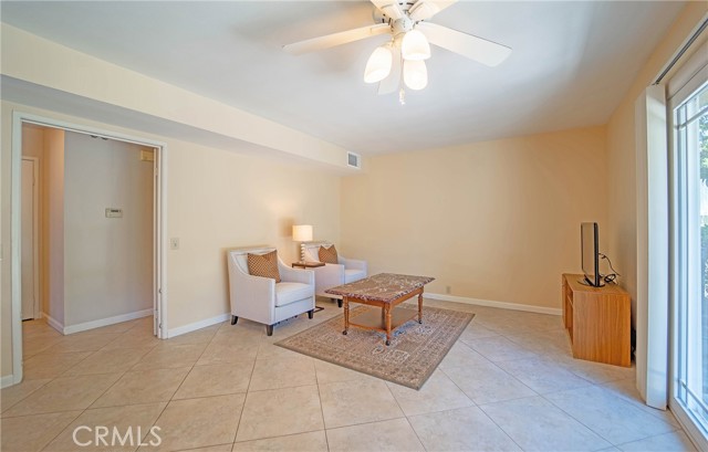 MLS #OC25154355 image #11