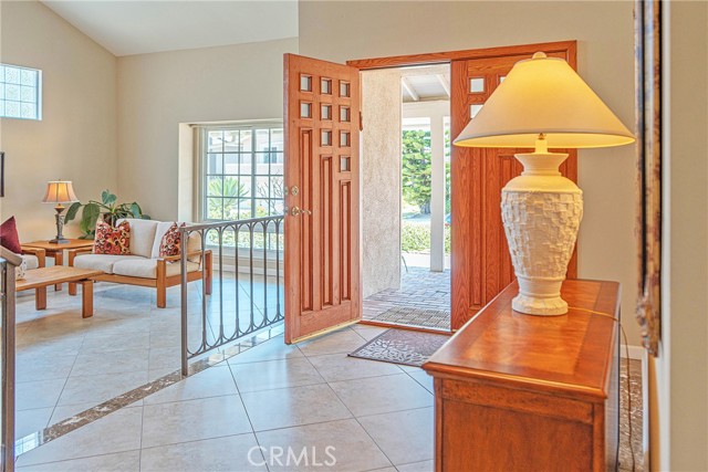 MLS #OC25154355 image #2