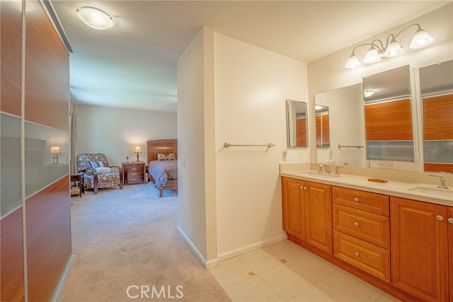 MLS #OC25154355 image #24