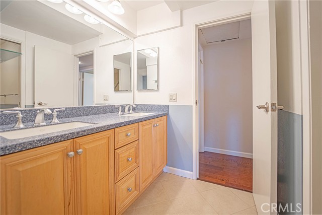 MLS #OC25154355 image #32